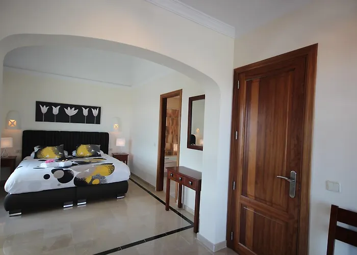 Hipoclub Villas, Zafiro 34 Villa *